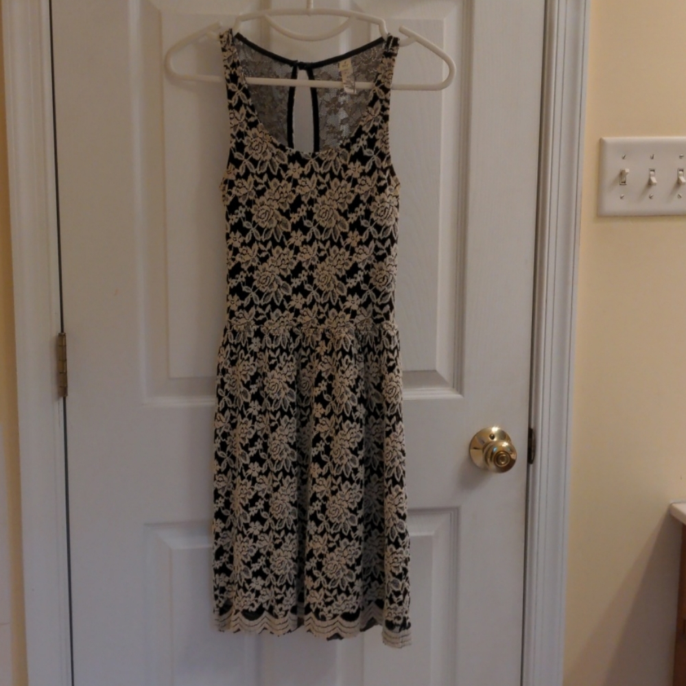 Everly Boutique Black and White dress